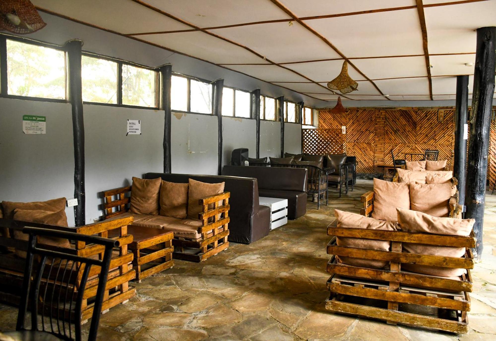 Dovenest Lodge Найваша Екстер'єр фото
