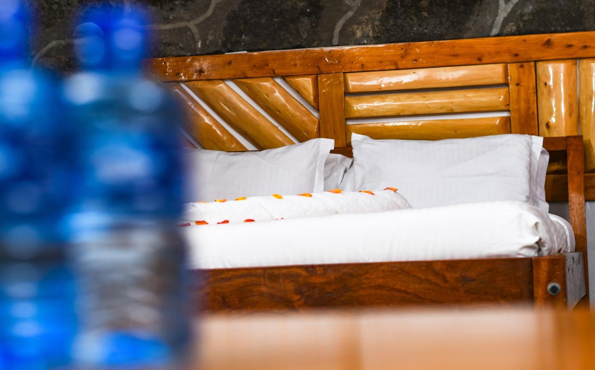Dovenest Lodge Найваша Екстер'єр фото