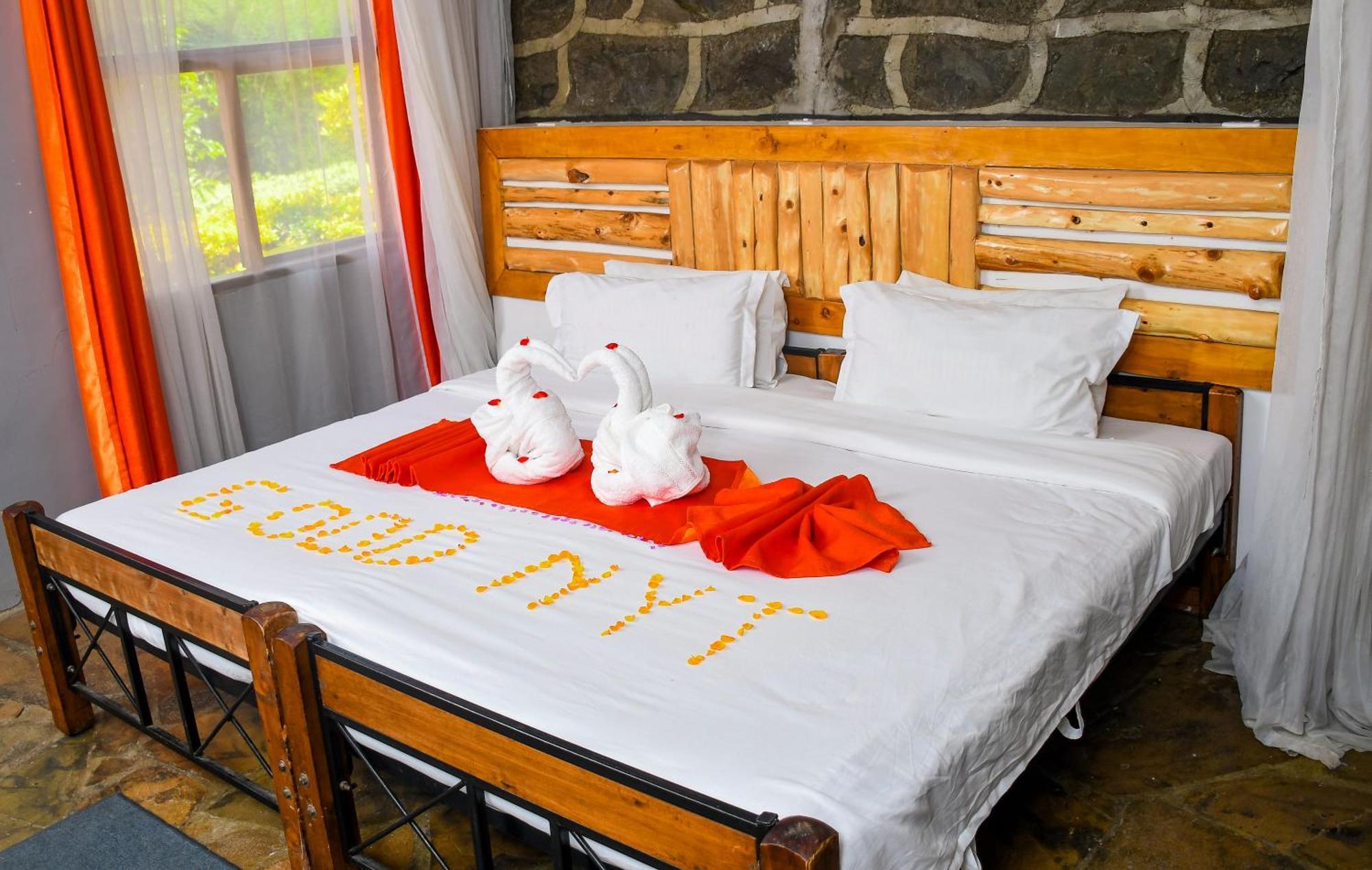 Dovenest Lodge Найваша Екстер'єр фото